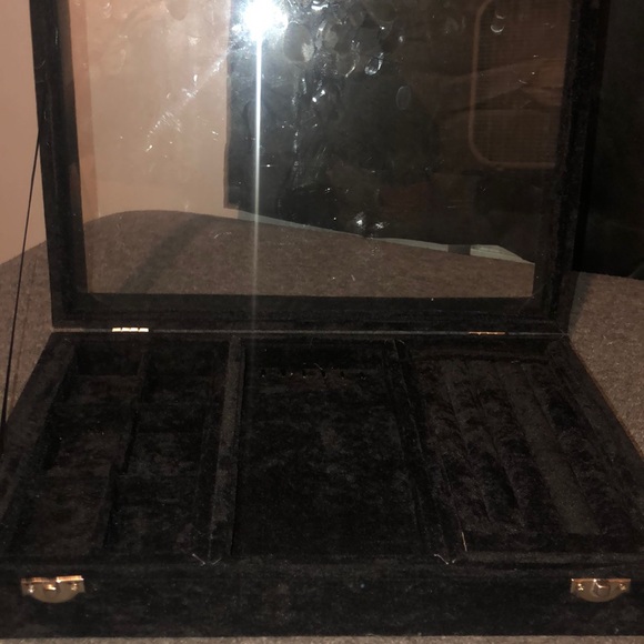 Velvet jewelry box organizer - Picture 3 of 5